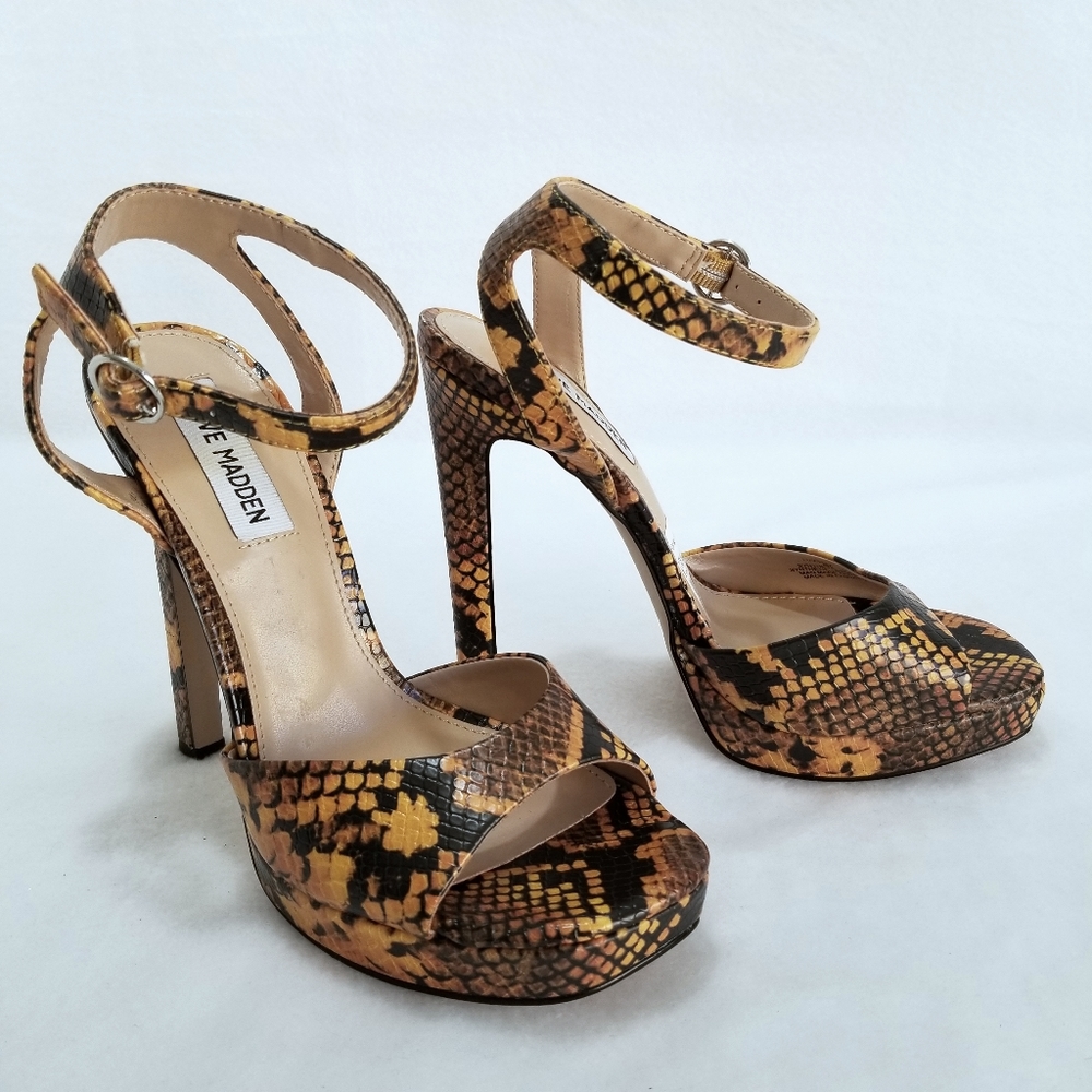 Steve Madden Snake Prind Sandals Stiletto Heels